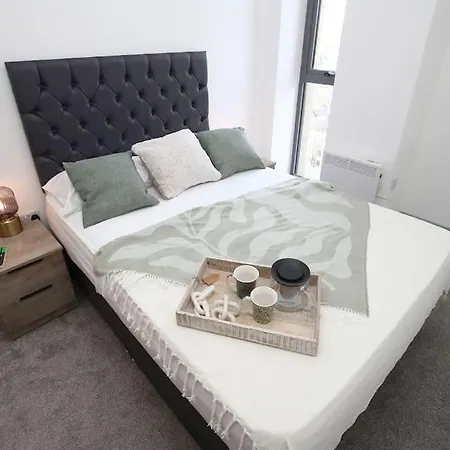 High Point 1 Bedroom Apartment *